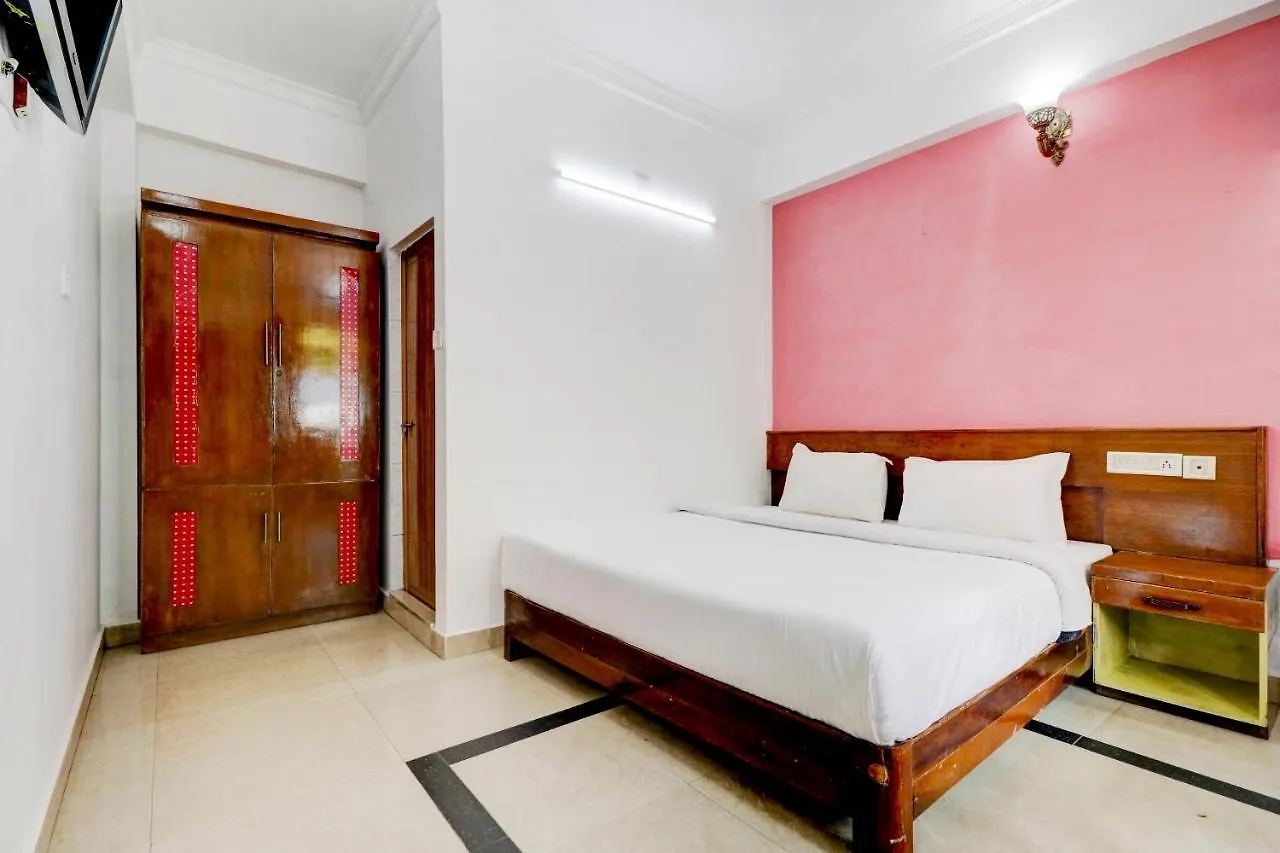 Hotel Oyo 86052 Royal Cottage Munnar