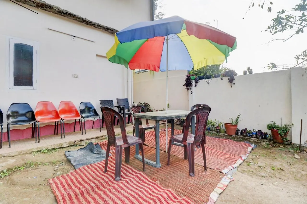 Oyo 86052 Royal Cottage Munnar 3*,
